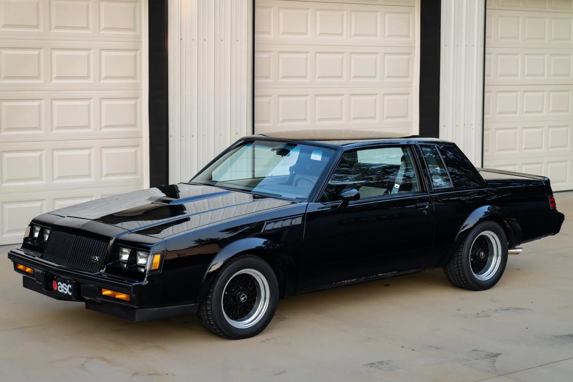 1987 Buick Regal GNX VIN 1G4GJ1176HP450182 | Hagerty Valuation Tools